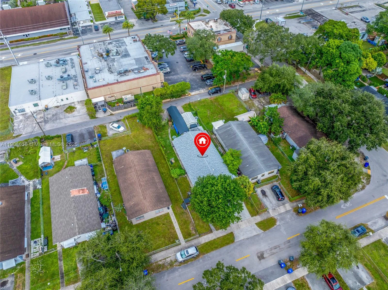 5709 Lincoln St, Hollywood, Florida 33021, Hollywood, Florida 33021, ,Residential Income,For Sale,5709 Lincoln St, Hollywood, Florida 33021,A11908616