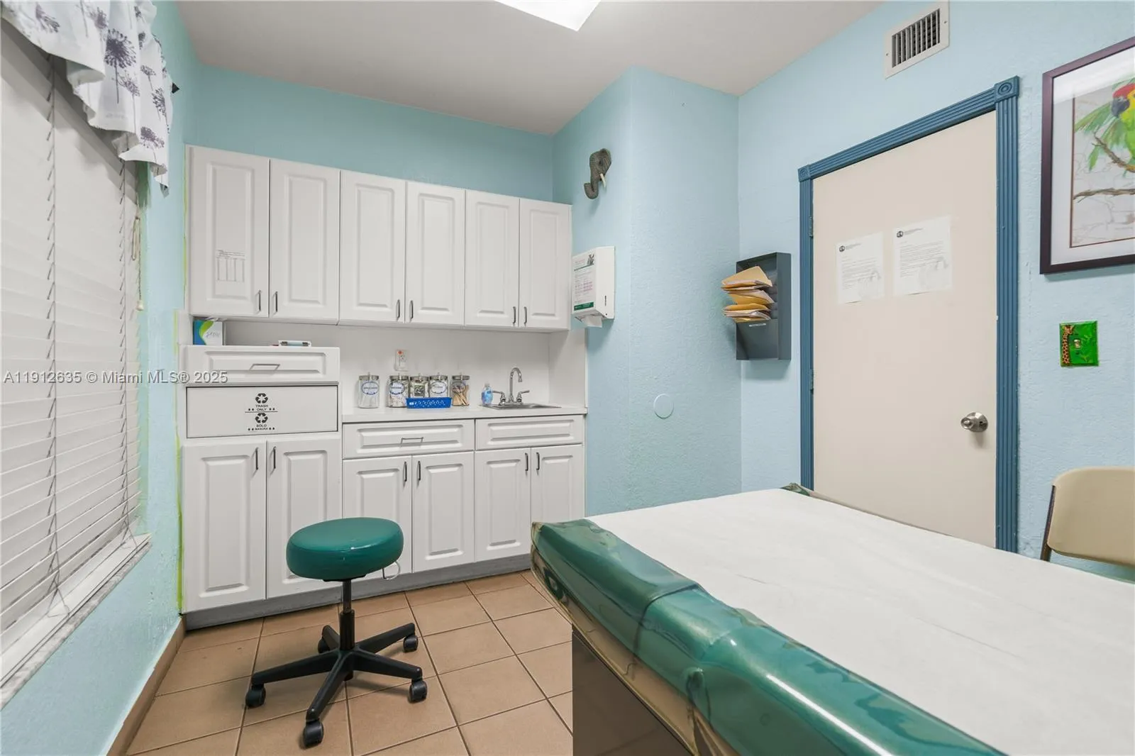 1920 Sw 22nd St, Miami, Florida 33145, Miami, Florida 33145, ,Commercial Lease,For Rent,1920 Sw 22nd St, Miami, Florida 33145,A11912635