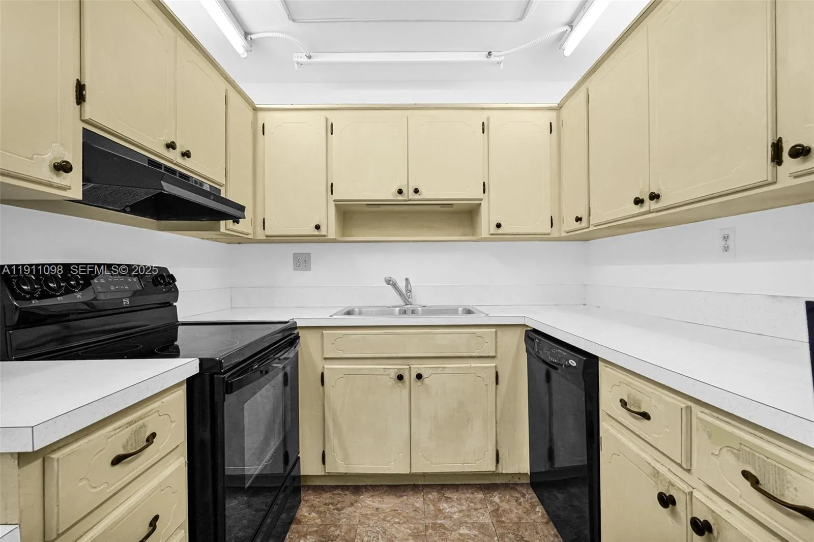 5911 Ne 14th Ln 505s, Fort Lauderdale, Florida 333, Fort Lauderdale, Florida 33334, 2 Bedrooms Bedrooms, ,2 BathroomsBathrooms,Residential,For Sale,5911 Ne 14th Ln 505s, Fort Lauderdale, Florida 333,A11911098