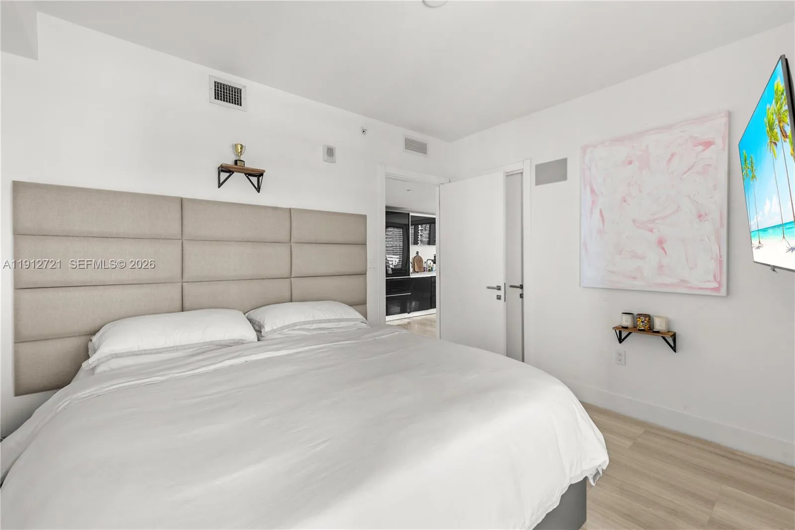 1451 Brickell Avenue 1706, Miami, Florida 33131, Miami, Florida 33131, 1 Bedroom Bedrooms, ,1 BathroomBathrooms,Residential,For Sale,1451 Brickell Avenue 1706, Miami, Florida 33131,A11912721