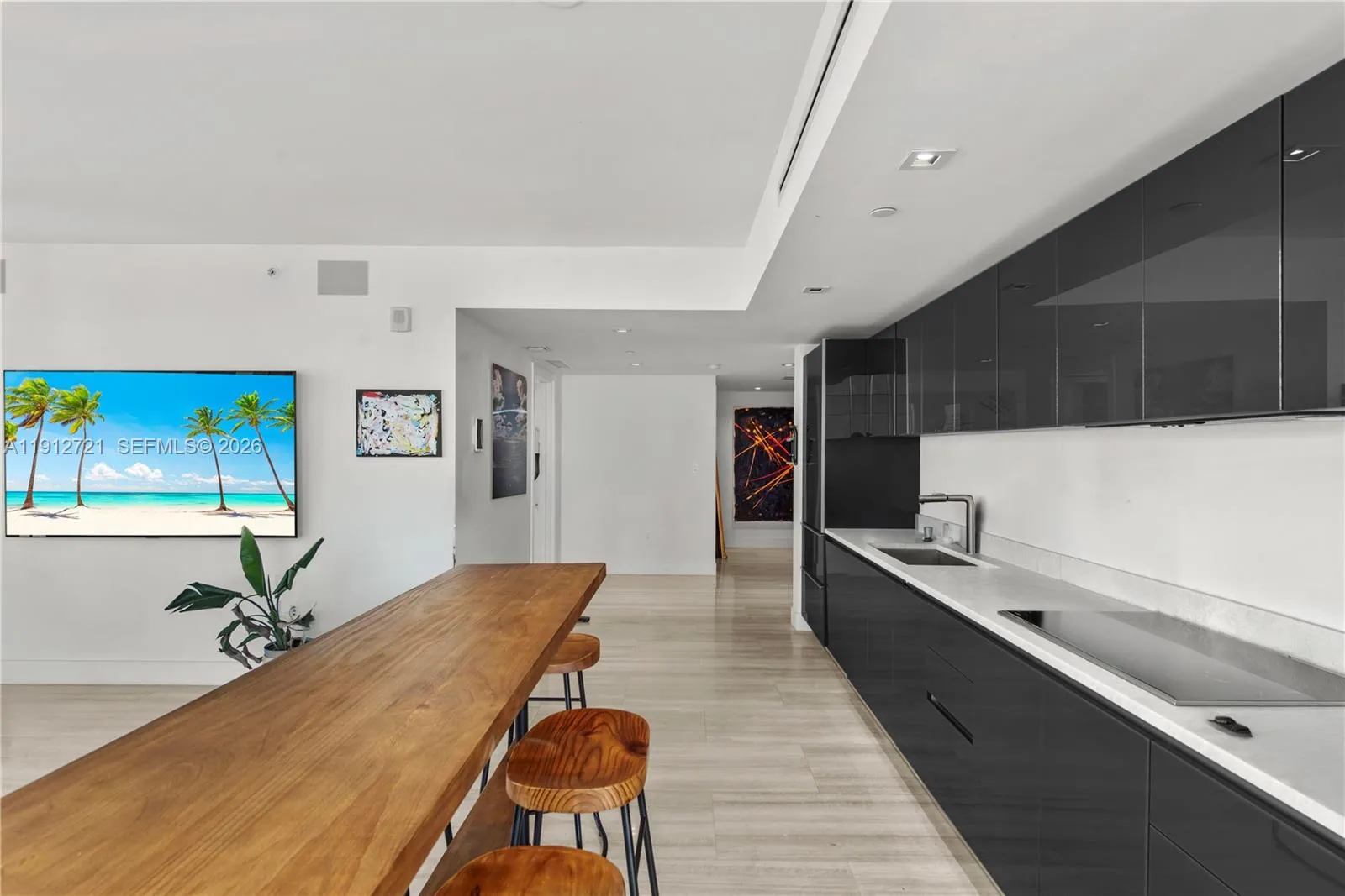 1451 Brickell Avenue 1706, Miami, Florida 33131, Miami, Florida 33131, 1 Bedroom Bedrooms, ,1 BathroomBathrooms,Residential,For Sale,1451 Brickell Avenue 1706, Miami, Florida 33131,A11912721