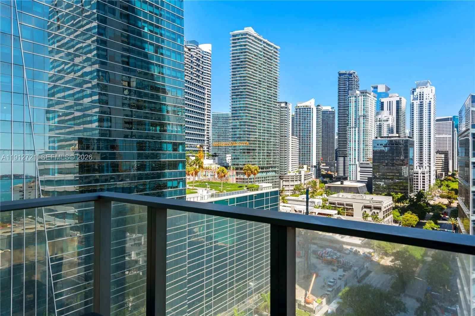 1451 Brickell Avenue 1706, Miami, Florida 33131, Miami, Florida 33131, 1 Bedroom Bedrooms, ,1 BathroomBathrooms,Residential,For Sale,1451 Brickell Avenue 1706, Miami, Florida 33131,A11912721