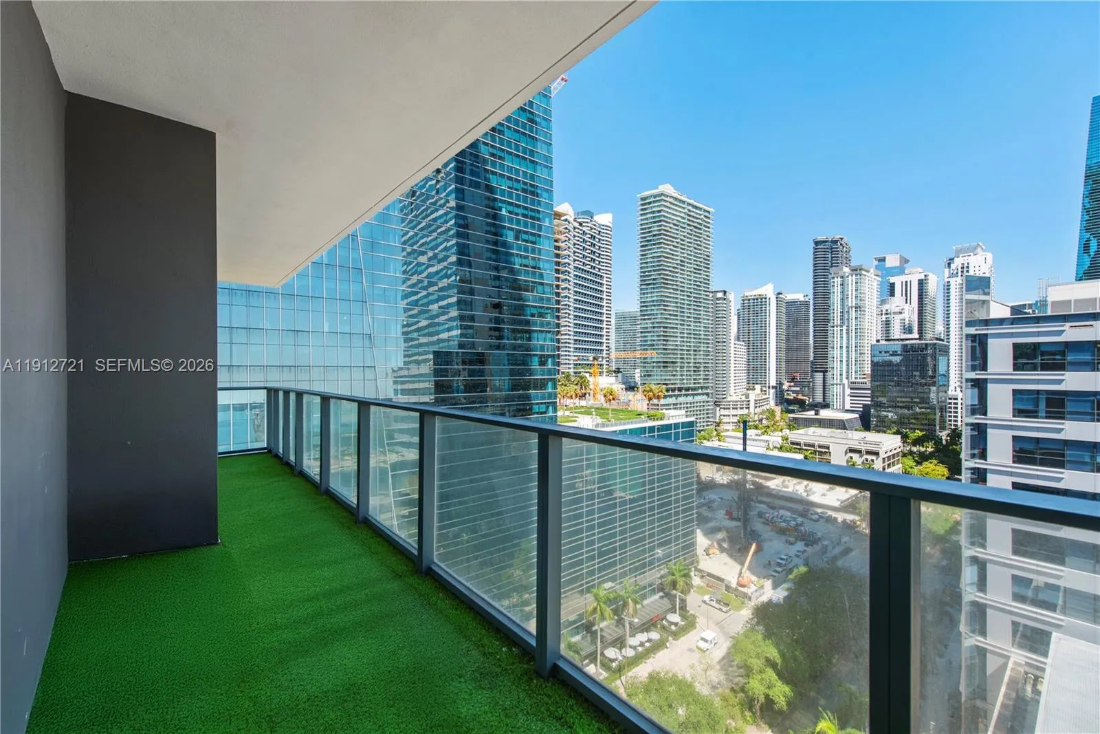 1451 Brickell Avenue 1706, Miami, Florida 33131, Miami, Florida 33131, 1 Bedroom Bedrooms, ,1 BathroomBathrooms,Residential,For Sale,1451 Brickell Avenue 1706, Miami, Florida 33131,A11912721