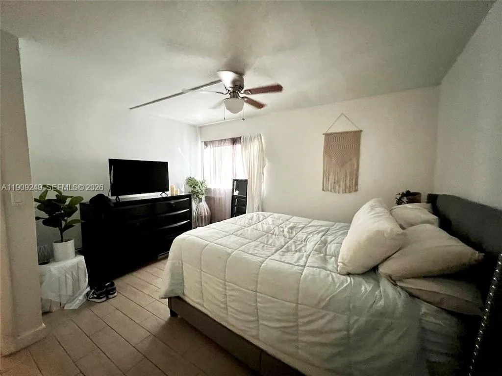 1100 Se 4th Ave 10, Deerfield Beach, Florida 33441, Deerfield Beach, Florida 33441, 1 Bedroom Bedrooms, ,1 BathroomBathrooms,Residential,For Sale,1100 Se 4th Ave 10, Deerfield Beach, Florida 33441,A11909249