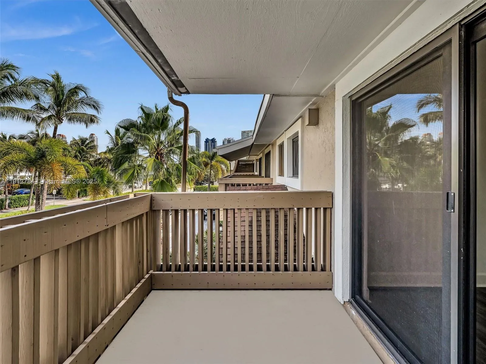 3776 Ne 166th St 108, North Miami Beach, Florida 3, North Miami Beach, Florida 33160, 3 Bedrooms Bedrooms, ,2 BathroomsBathrooms,Residential,For Sale,3776 Ne 166th St 108, North Miami Beach, Florida 3,A11912784