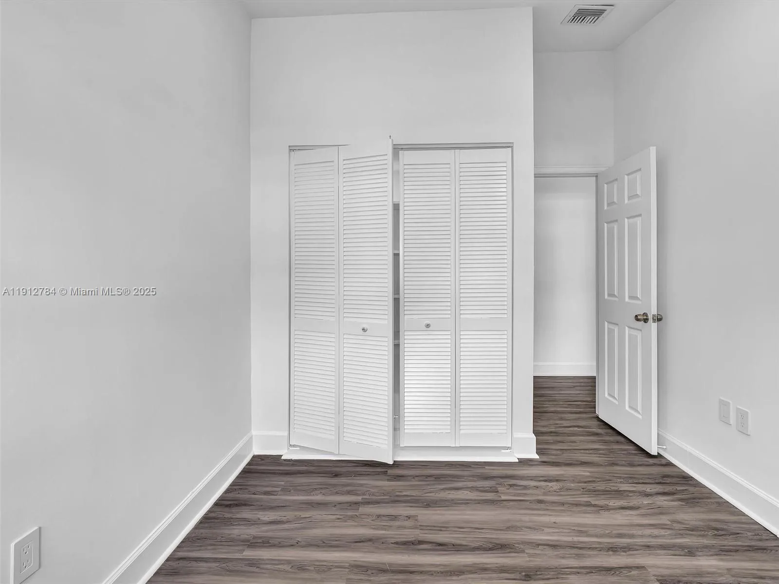 3776 Ne 166th St 108, North Miami Beach, Florida 3, North Miami Beach, Florida 33160, 3 Bedrooms Bedrooms, ,2 BathroomsBathrooms,Residential,For Sale,3776 Ne 166th St 108, North Miami Beach, Florida 3,A11912784