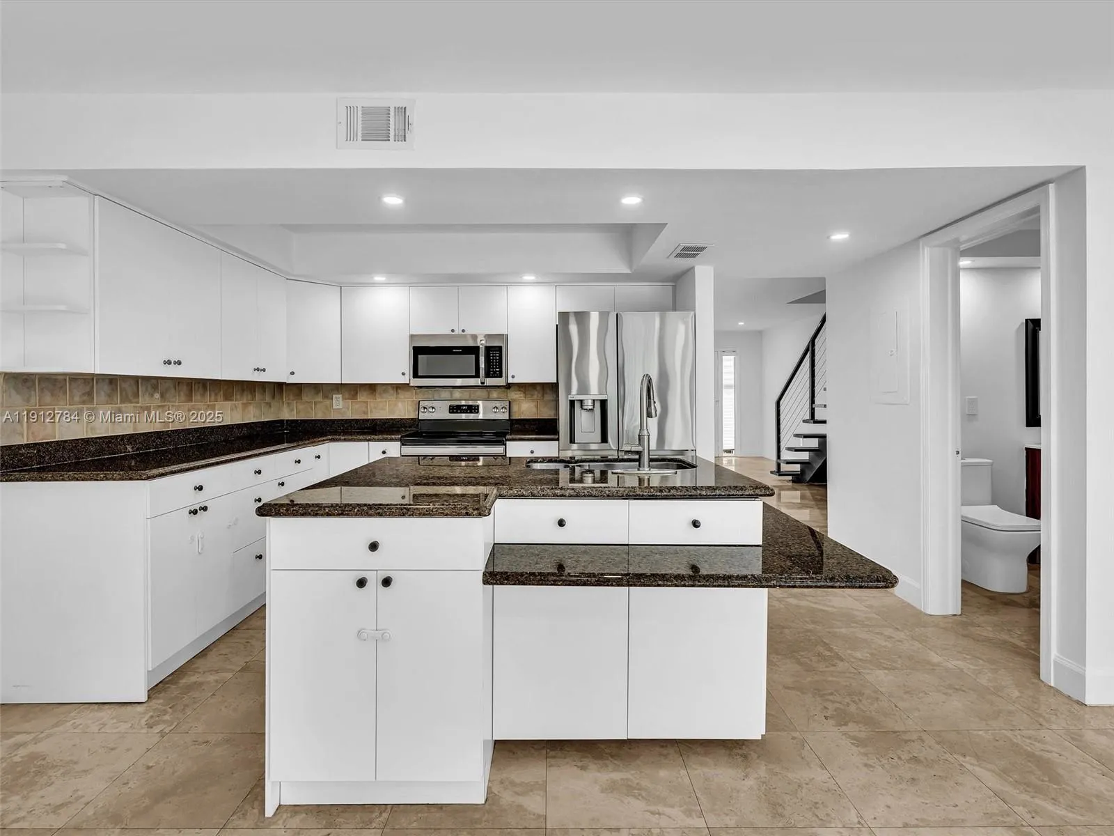 3776 Ne 166th St 108, North Miami Beach, Florida 3, North Miami Beach, Florida 33160, 3 Bedrooms Bedrooms, ,2 BathroomsBathrooms,Residential,For Sale,3776 Ne 166th St 108, North Miami Beach, Florida 3,A11912784