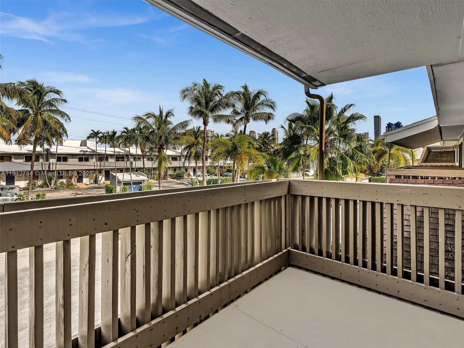 3776 Ne 166th St 108, North Miami Beach, Florida 3, North Miami Beach, Florida 33160, 3 Bedrooms Bedrooms, ,2 BathroomsBathrooms,Residential,For Sale,3776 Ne 166th St 108, North Miami Beach, Florida 3,A11912784