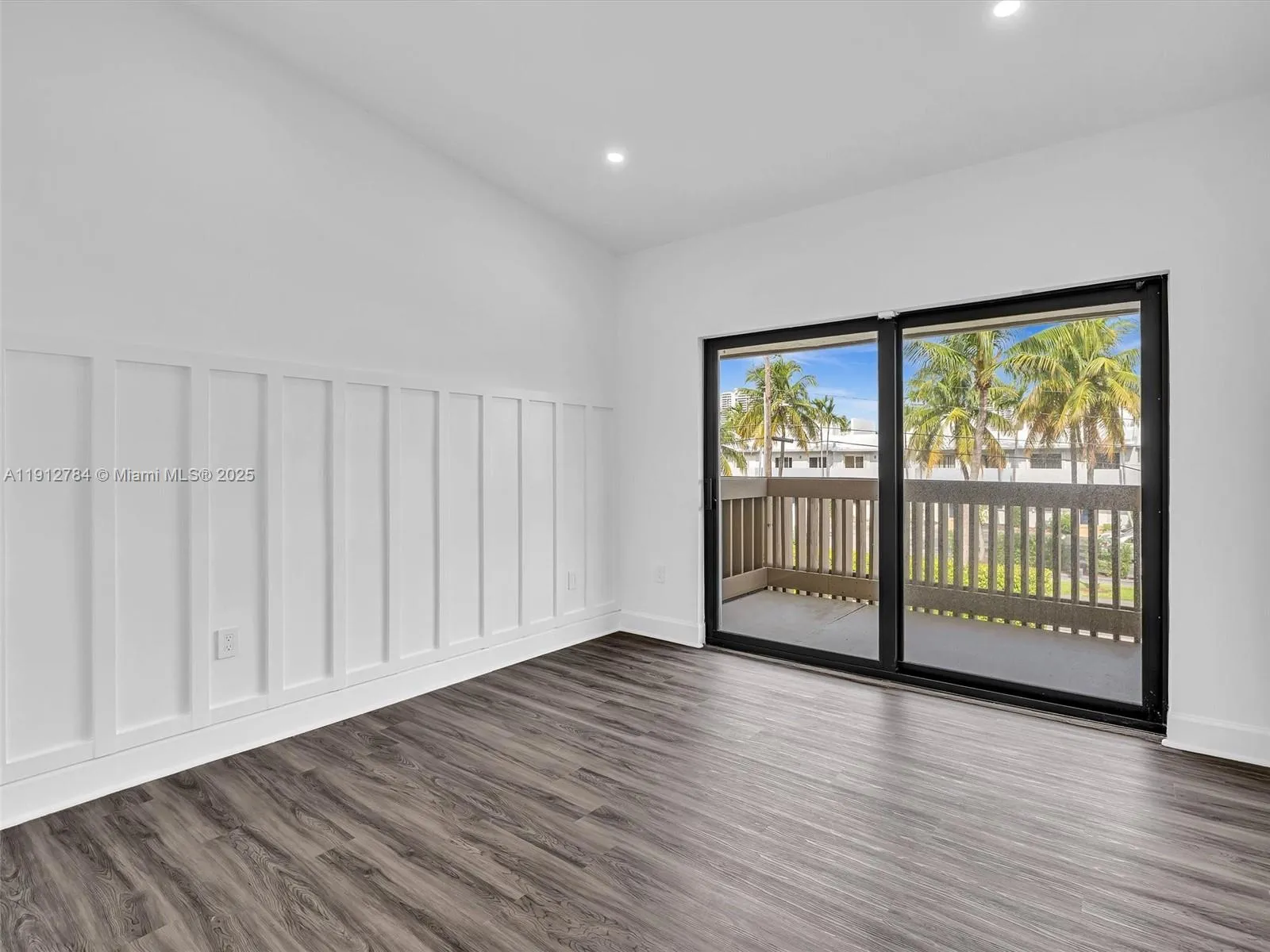 3776 Ne 166th St 108, North Miami Beach, Florida 3, North Miami Beach, Florida 33160, 3 Bedrooms Bedrooms, ,2 BathroomsBathrooms,Residential,For Sale,3776 Ne 166th St 108, North Miami Beach, Florida 3,A11912784