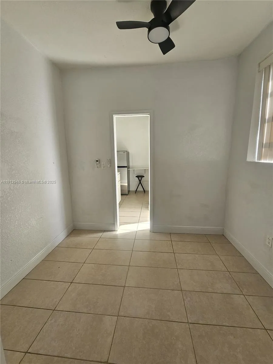 Hialeah, Florida 33010, 1 Bedroom Bedrooms, ,1 BathroomBathrooms,Residential Lease,For Rent,A11912946