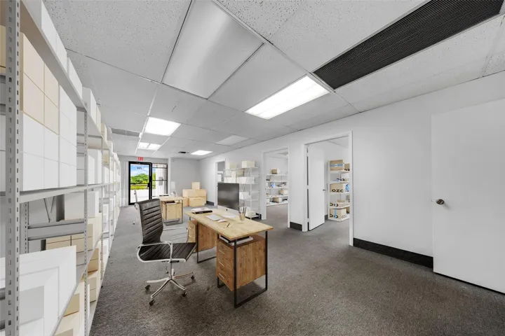 Supply Office VS