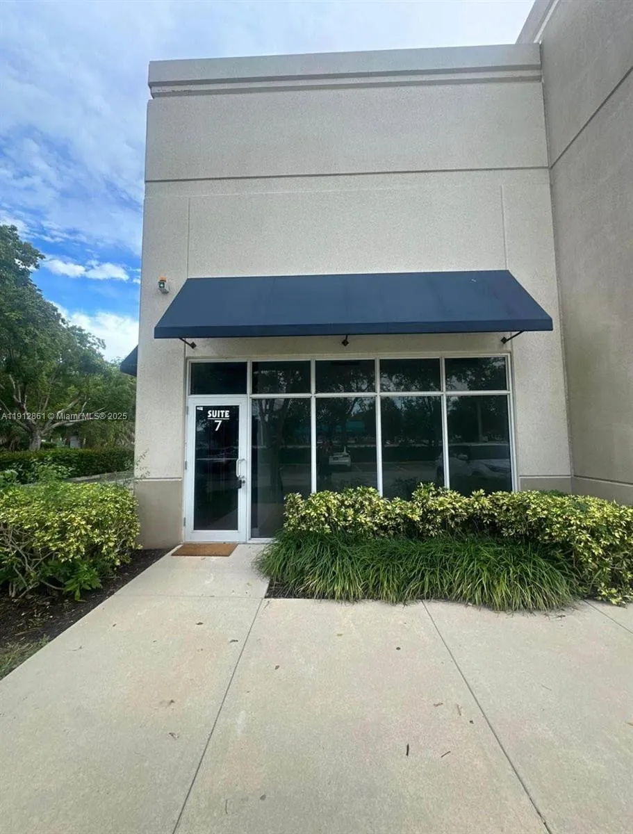 2400 Nw 36th St C7, Pompano Beach, Florida 33073, Pompano Beach, Florida 33073, ,Commercial Sale,For Sale,2400 Nw 36th St C7, Pompano Beach, Florida 33073,A11912861