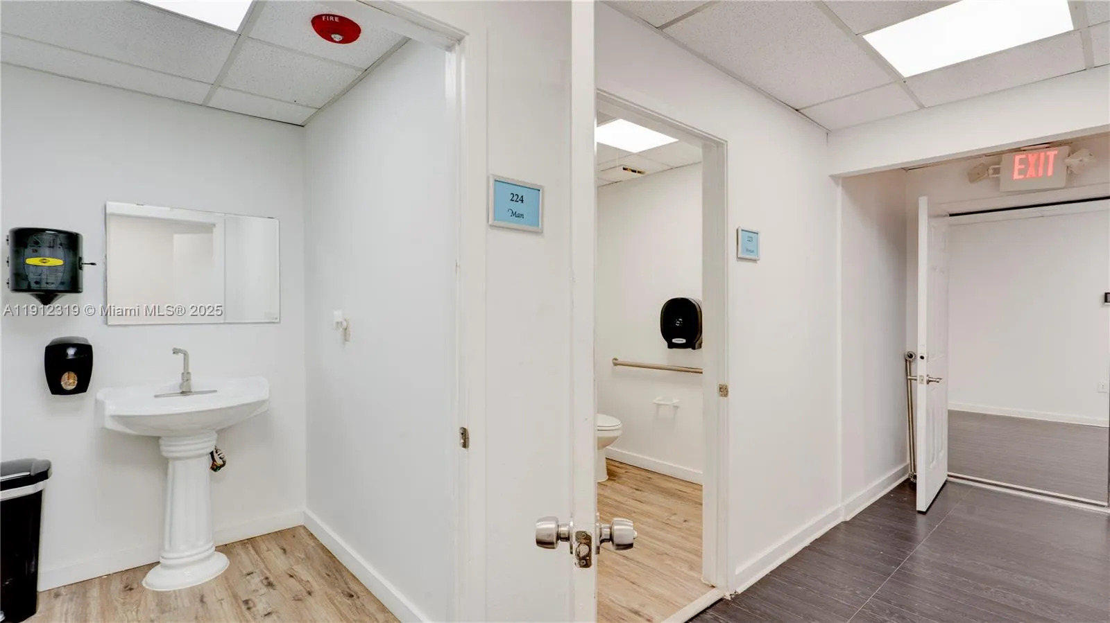 10890 Quail Roost Dr, Cutler Bay, Florida 33157, Cutler Bay, Florida 33157, ,Commercial Lease,For Rent,10890 Quail Roost Dr, Cutler Bay, Florida 33157,A11912319