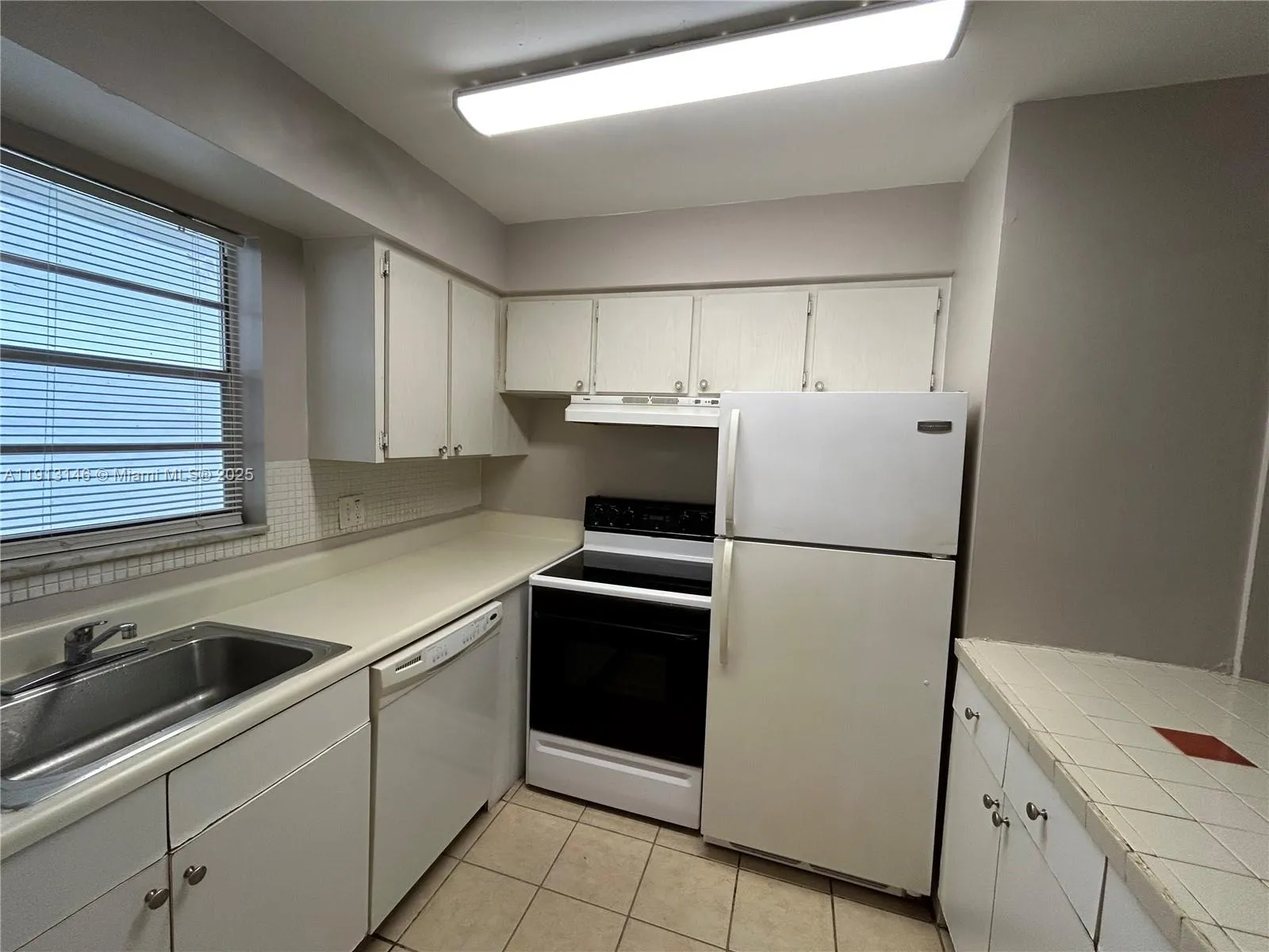 6505 Winfield Blvd B-18, Margate, Florida 33063, Margate, Florida 33063, 1 Bedroom Bedrooms, ,1 BathroomBathrooms,Residential Lease,For Rent,6505 Winfield Blvd B-18, Margate, Florida 33063,A11913146