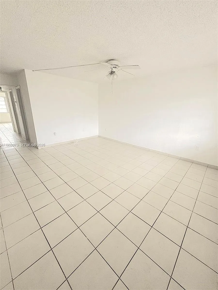 20120 Ne 2nd Ave W27, Miami Gardens, Florida 33179, Miami Gardens, Florida 33179, 2 Bedrooms Bedrooms, ,2 BathroomsBathrooms,Residential Lease,For Rent,20120 Ne 2nd Ave W27, Miami Gardens, Florida 33179,A11909973