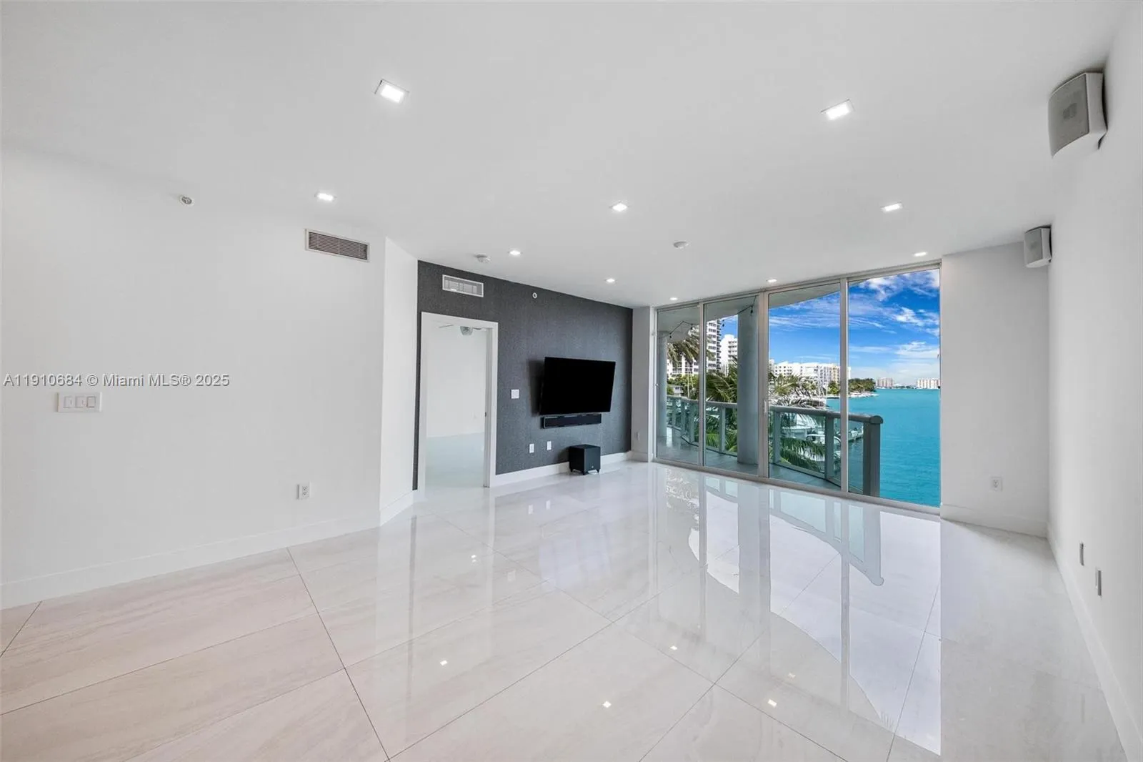 7918 Harbour Island Dr 207, North Bay Village, Flo, North Bay Village, Florida 33141, 3 Bedrooms Bedrooms, ,2 BathroomsBathrooms,Residential,For Sale,7918 Harbour Island Dr 207, North Bay Village, Flo,A11910684