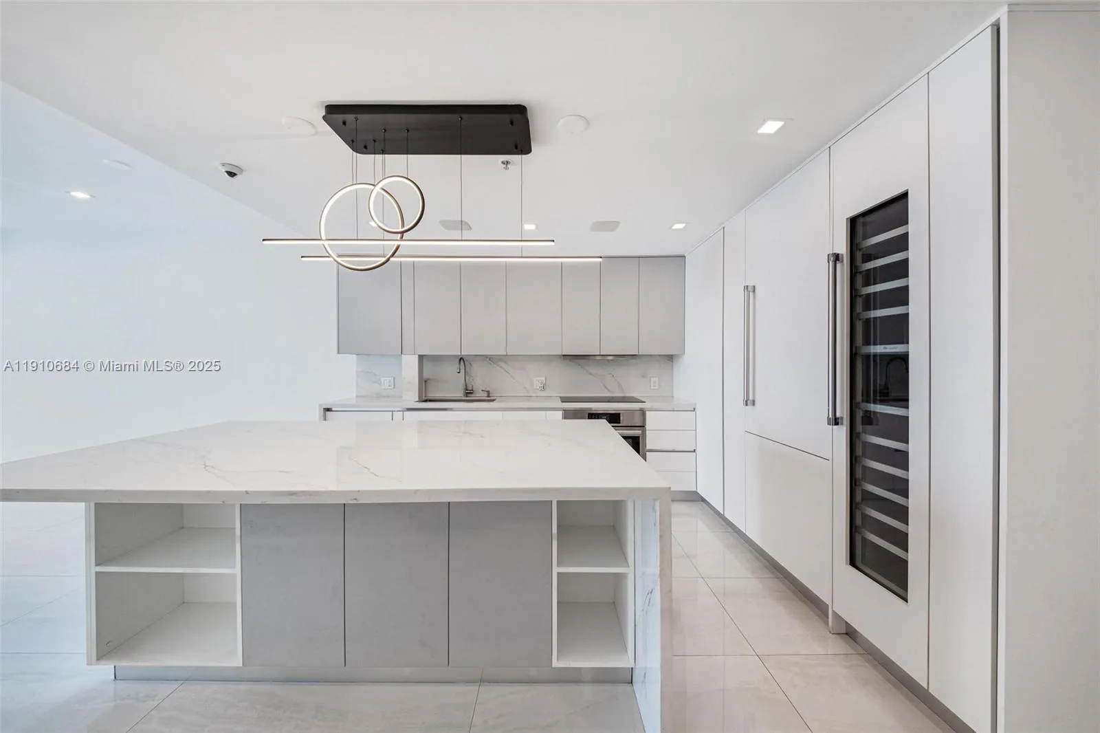 7918 Harbour Island Dr 207, North Bay Village, Flo, North Bay Village, Florida 33141, 3 Bedrooms Bedrooms, ,2 BathroomsBathrooms,Residential,For Sale,7918 Harbour Island Dr 207, North Bay Village, Flo,A11910684