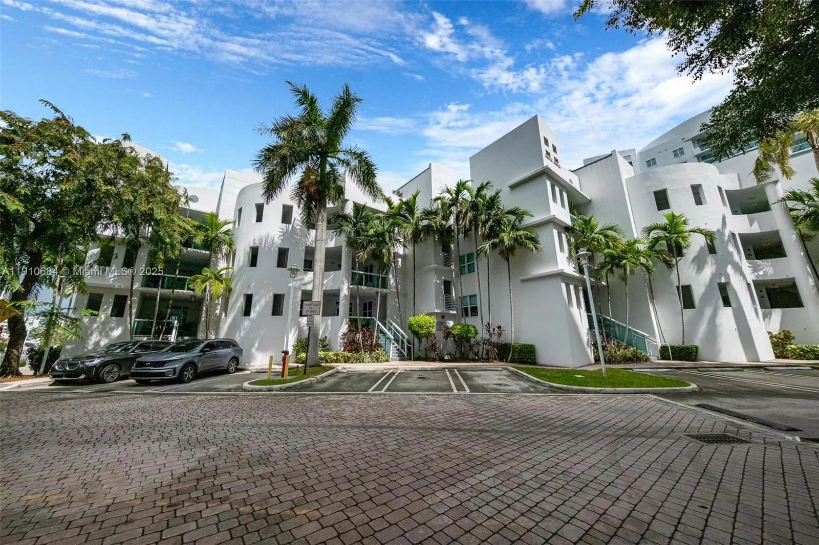 7918 Harbour Island Dr 207, North Bay Village, Flo, North Bay Village, Florida 33141, 3 Bedrooms Bedrooms, ,2 BathroomsBathrooms,Residential,For Sale,7918 Harbour Island Dr 207, North Bay Village, Flo,A11910684