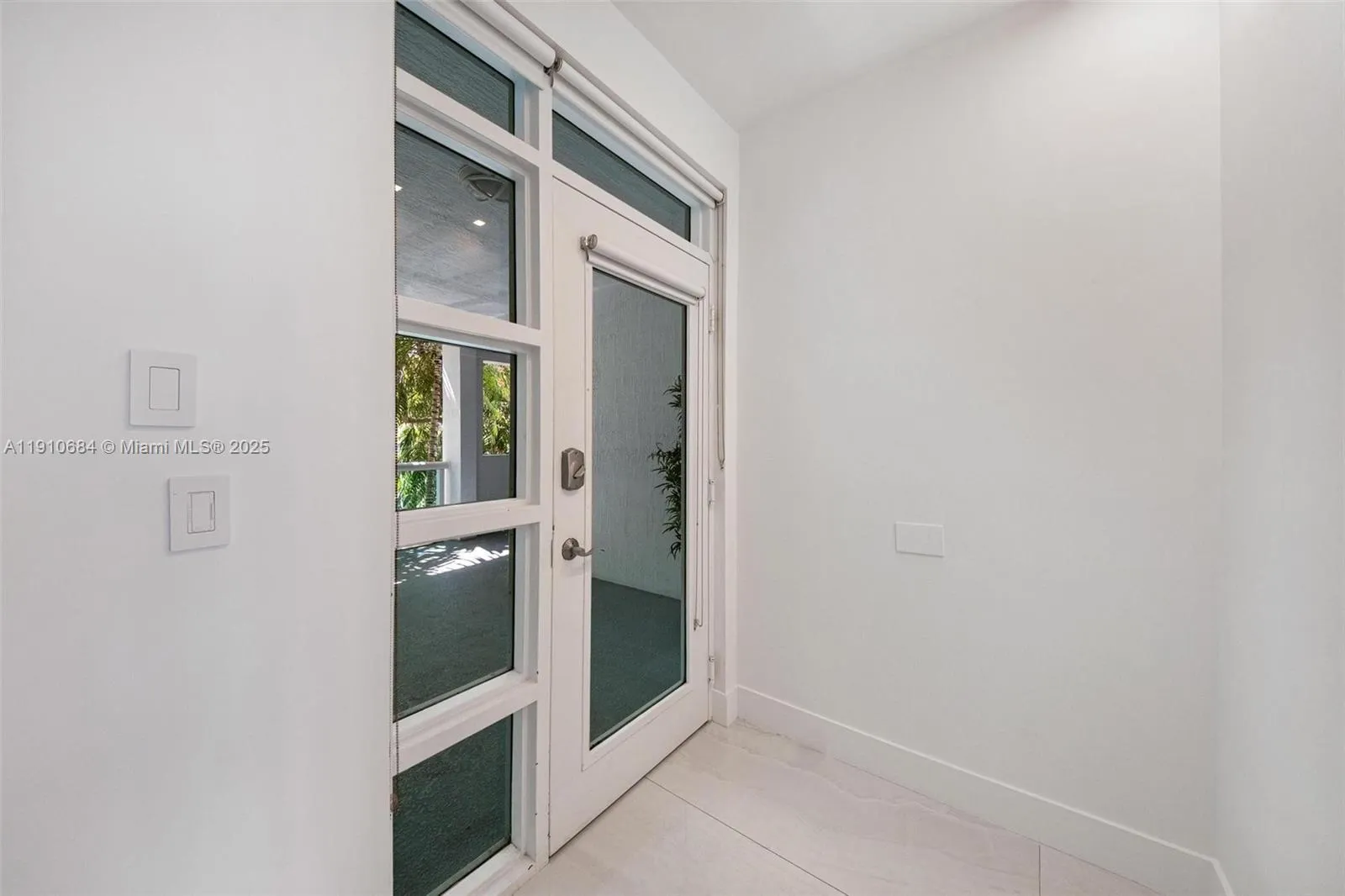 7918 Harbour Island Dr 207, North Bay Village, Flo, North Bay Village, Florida 33141, 3 Bedrooms Bedrooms, ,2 BathroomsBathrooms,Residential,For Sale,7918 Harbour Island Dr 207, North Bay Village, Flo,A11910684