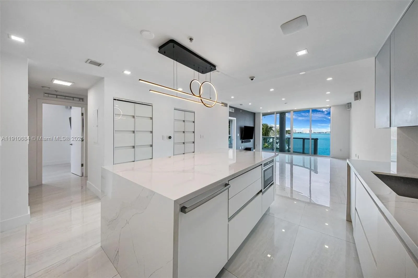 7918 Harbour Island Dr 207, North Bay Village, Flo, North Bay Village, Florida 33141, 3 Bedrooms Bedrooms, ,2 BathroomsBathrooms,Residential,For Sale,7918 Harbour Island Dr 207, North Bay Village, Flo,A11910684