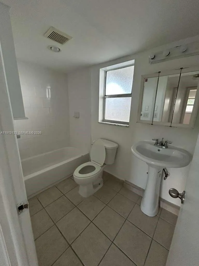 8460 Sunrise Lakes Blvd 308, Sunrise, Florida 3332, Sunrise, Florida 33322, 1 Bedroom Bedrooms, ,1 BathroomBathrooms,Residential Lease,For Rent,8460 Sunrise Lakes Blvd 308, Sunrise, Florida 3332,A11913133