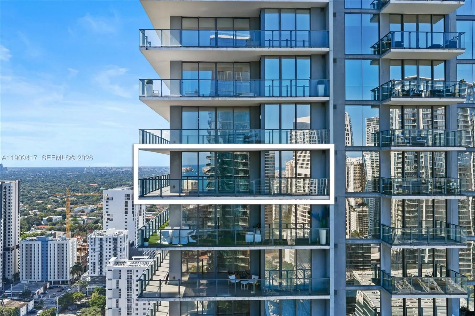 88 Sw 7th St 3101, Miami, Florida 33130, Miami, Florida 33130, 2 Bedrooms Bedrooms, ,2 BathroomsBathrooms,Residential,For Sale,88 Sw 7th St 3101, Miami, Florida 33130,A11909417