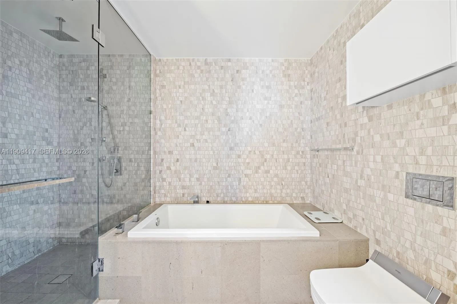 88 Sw 7th St 3101, Miami, Florida 33130, Miami, Florida 33130, 2 Bedrooms Bedrooms, ,2 BathroomsBathrooms,Residential,For Sale,88 Sw 7th St 3101, Miami, Florida 33130,A11909417