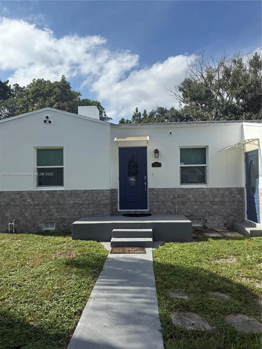 5636 Nw 4th Ave Studio, Miami, Florida 33127, Miami, Florida 33127, ,1 BathroomBathrooms,Residential Lease,For Rent,5636 Nw 4th Ave Studio, Miami, Florida 33127,A11913241