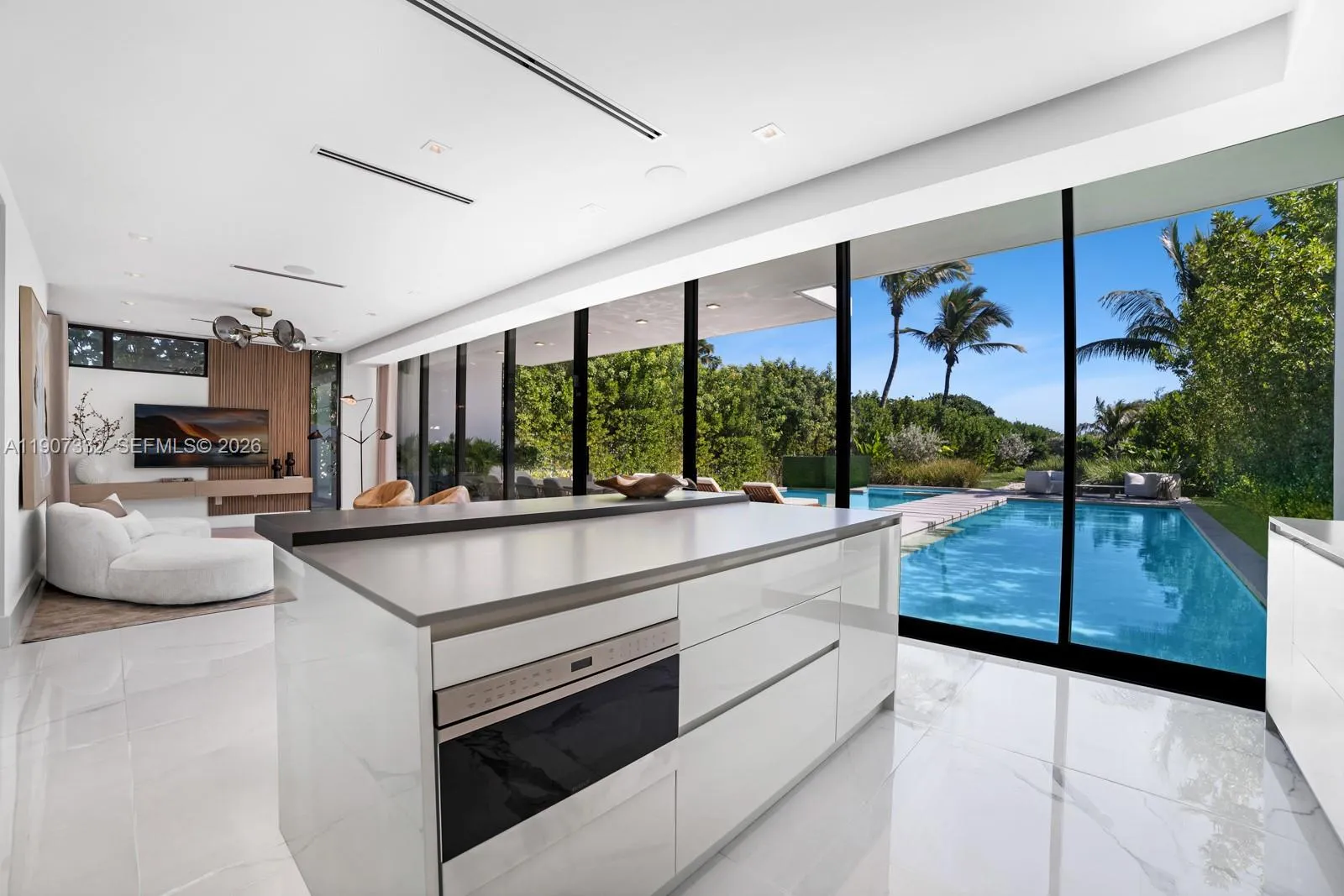 7845 Atlantic Way, Miami Beach, Florida 33141, Miami Beach, Florida 33141, 6 Bedrooms Bedrooms, ,8 BathroomsBathrooms,Residential,For Sale,7845 Atlantic Way, Miami Beach, Florida 33141,A11907332