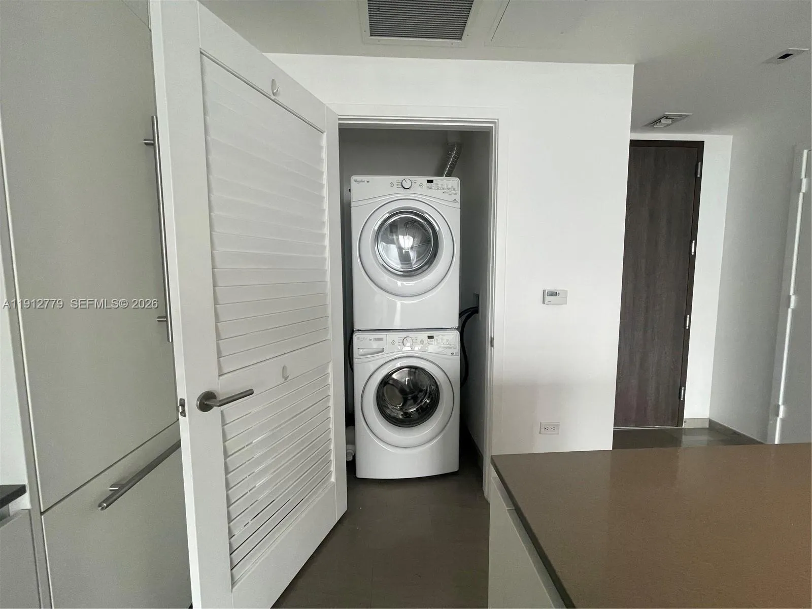 68 Se 6th St 3806, Miami, Florida 33131, Miami, Florida 33131, 1 Bedroom Bedrooms, ,1 BathroomBathrooms,Residential,For Sale,68 Se 6th St 3806, Miami, Florida 33131,A11912779