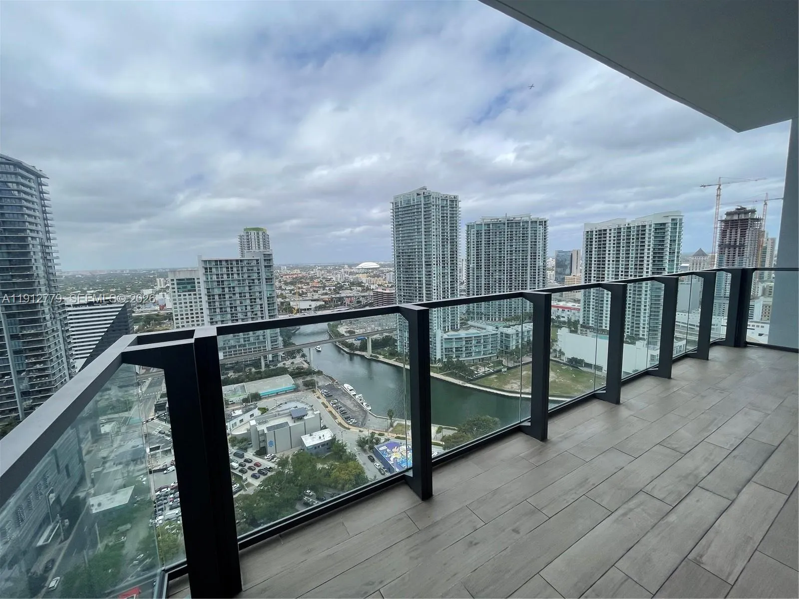 68 Se 6th St 3806, Miami, Florida 33131, Miami, Florida 33131, 1 Bedroom Bedrooms, ,1 BathroomBathrooms,Residential,For Sale,68 Se 6th St 3806, Miami, Florida 33131,A11912779