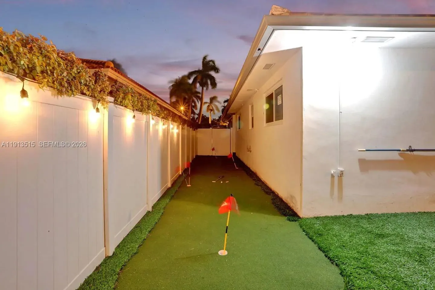 1241 Hollywood Blvd, Hollywood, Florida 33019, Hollywood, Florida 33019, 6 Bedrooms Bedrooms, ,4 BathroomsBathrooms,Residential Lease,For Rent,1241 Hollywood Blvd, Hollywood, Florida 33019,A11913515