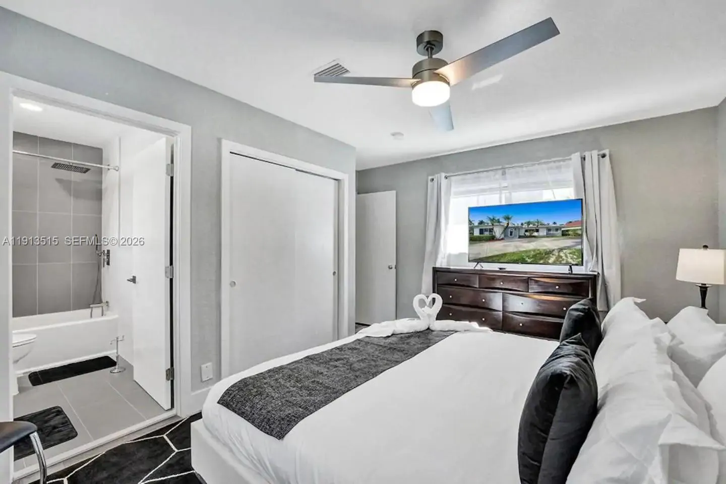 1241 Hollywood Blvd, Hollywood, Florida 33019, Hollywood, Florida 33019, 6 Bedrooms Bedrooms, ,4 BathroomsBathrooms,Residential Lease,For Rent,1241 Hollywood Blvd, Hollywood, Florida 33019,A11913515