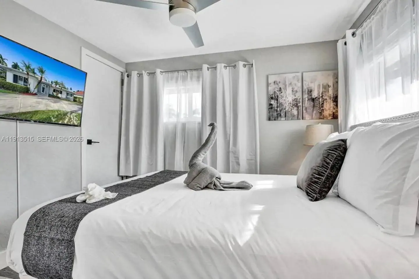1241 Hollywood Blvd, Hollywood, Florida 33019, Hollywood, Florida 33019, 6 Bedrooms Bedrooms, ,4 BathroomsBathrooms,Residential Lease,For Rent,1241 Hollywood Blvd, Hollywood, Florida 33019,A11913515
