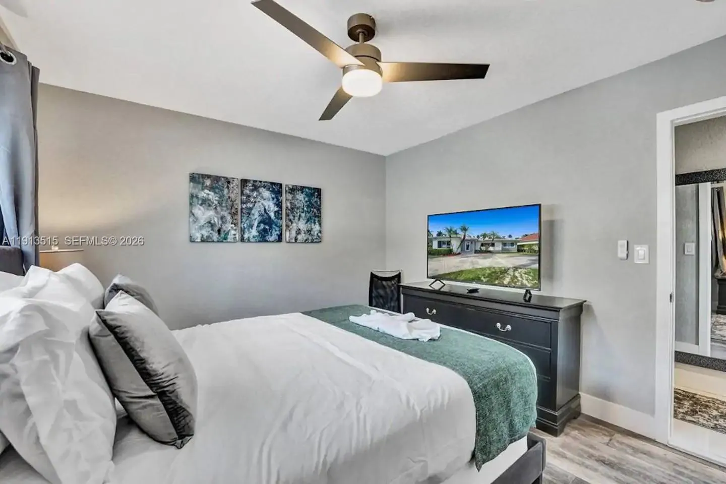 1241 Hollywood Blvd, Hollywood, Florida 33019, Hollywood, Florida 33019, 6 Bedrooms Bedrooms, ,4 BathroomsBathrooms,Residential Lease,For Rent,1241 Hollywood Blvd, Hollywood, Florida 33019,A11913515