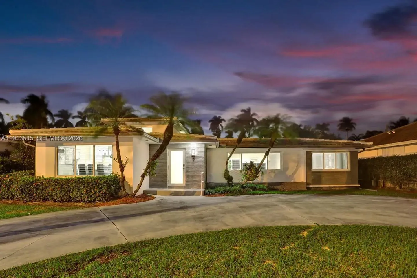 1241 Hollywood Blvd, Hollywood, Florida 33019, Hollywood, Florida 33019, 6 Bedrooms Bedrooms, ,4 BathroomsBathrooms,Residential Lease,For Rent,1241 Hollywood Blvd, Hollywood, Florida 33019,A11913515