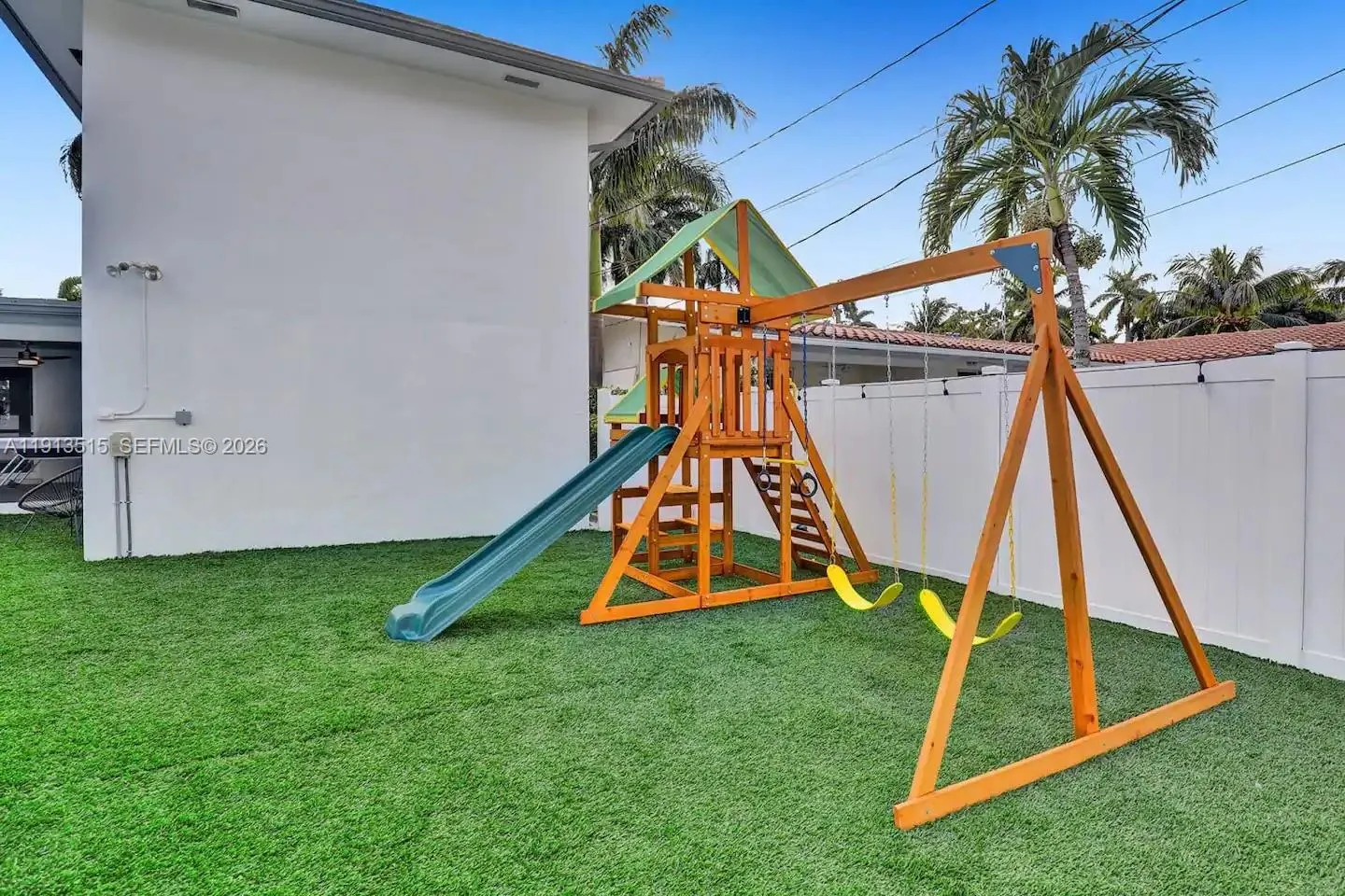 1241 Hollywood Blvd, Hollywood, Florida 33019, Hollywood, Florida 33019, 6 Bedrooms Bedrooms, ,4 BathroomsBathrooms,Residential Lease,For Rent,1241 Hollywood Blvd, Hollywood, Florida 33019,A11913515