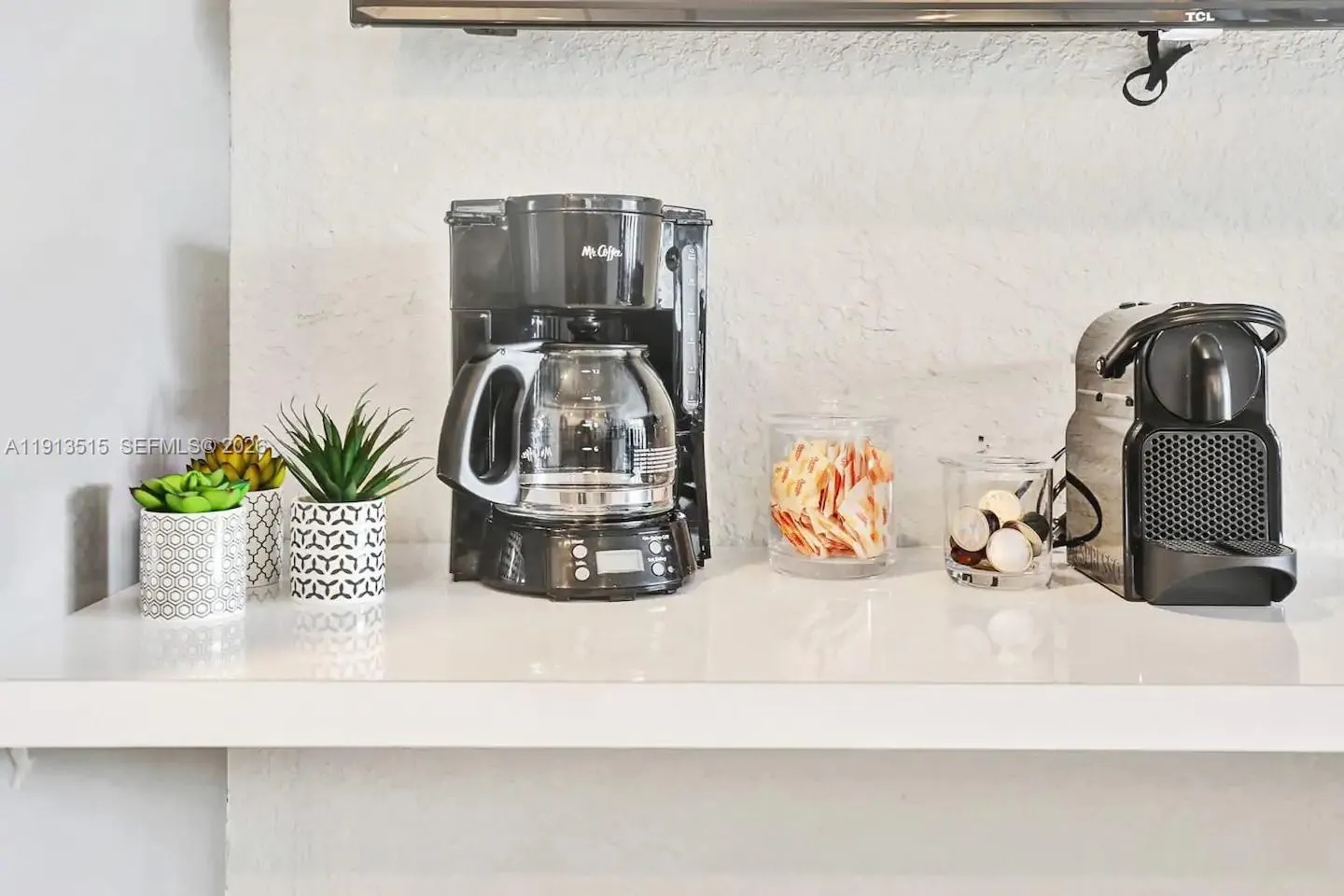 1241 Hollywood Blvd, Hollywood, Florida 33019, Hollywood, Florida 33019, 6 Bedrooms Bedrooms, ,4 BathroomsBathrooms,Residential Lease,For Rent,1241 Hollywood Blvd, Hollywood, Florida 33019,A11913515