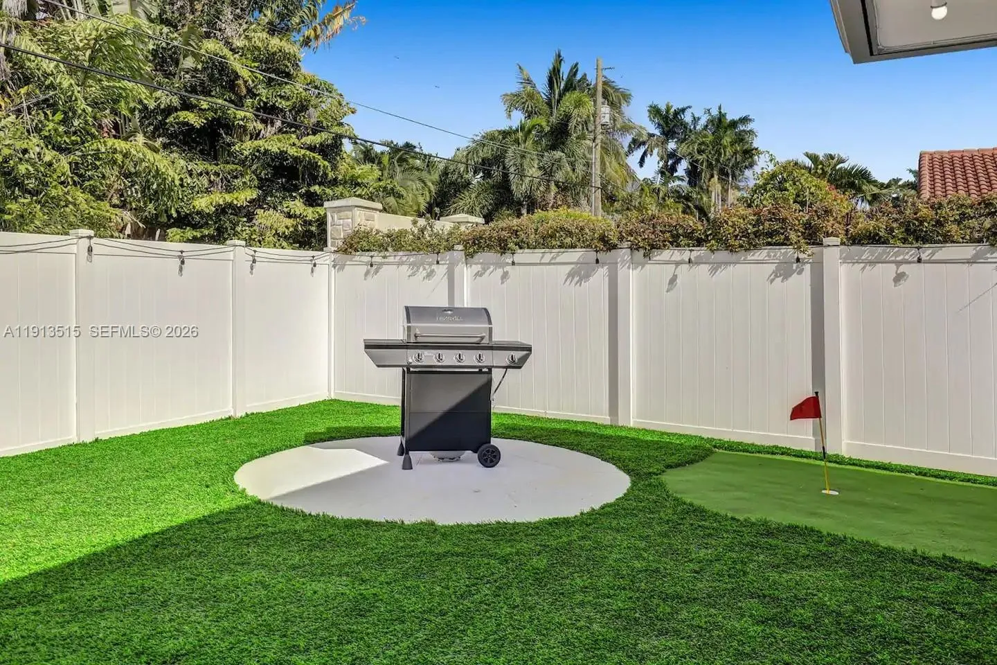 1241 Hollywood Blvd, Hollywood, Florida 33019, Hollywood, Florida 33019, 6 Bedrooms Bedrooms, ,4 BathroomsBathrooms,Residential Lease,For Rent,1241 Hollywood Blvd, Hollywood, Florida 33019,A11913515