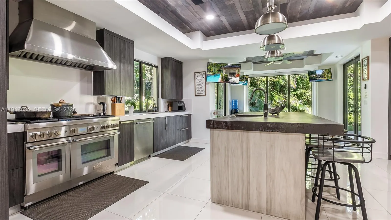 10395 Sw 67th Ave, Pinecrest, Florida 33156, Pinecrest, Florida 33156, 7 Bedrooms Bedrooms, ,5 BathroomsBathrooms,Residential,For Sale,10395 Sw 67th Ave, Pinecrest, Florida 33156,A11913634