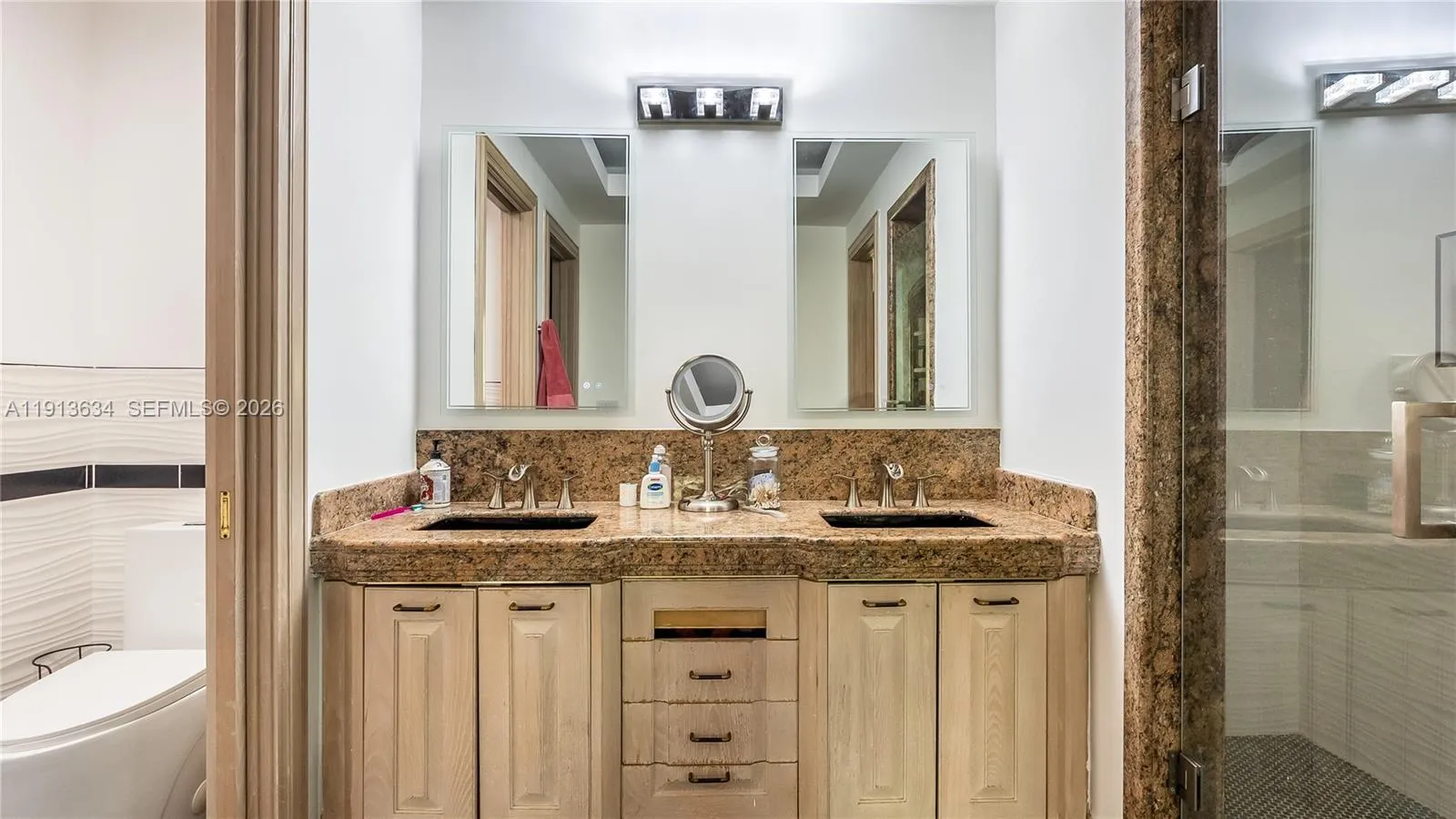 10395 Sw 67th Ave, Pinecrest, Florida 33156, Pinecrest, Florida 33156, 7 Bedrooms Bedrooms, ,5 BathroomsBathrooms,Residential,For Sale,10395 Sw 67th Ave, Pinecrest, Florida 33156,A11913634