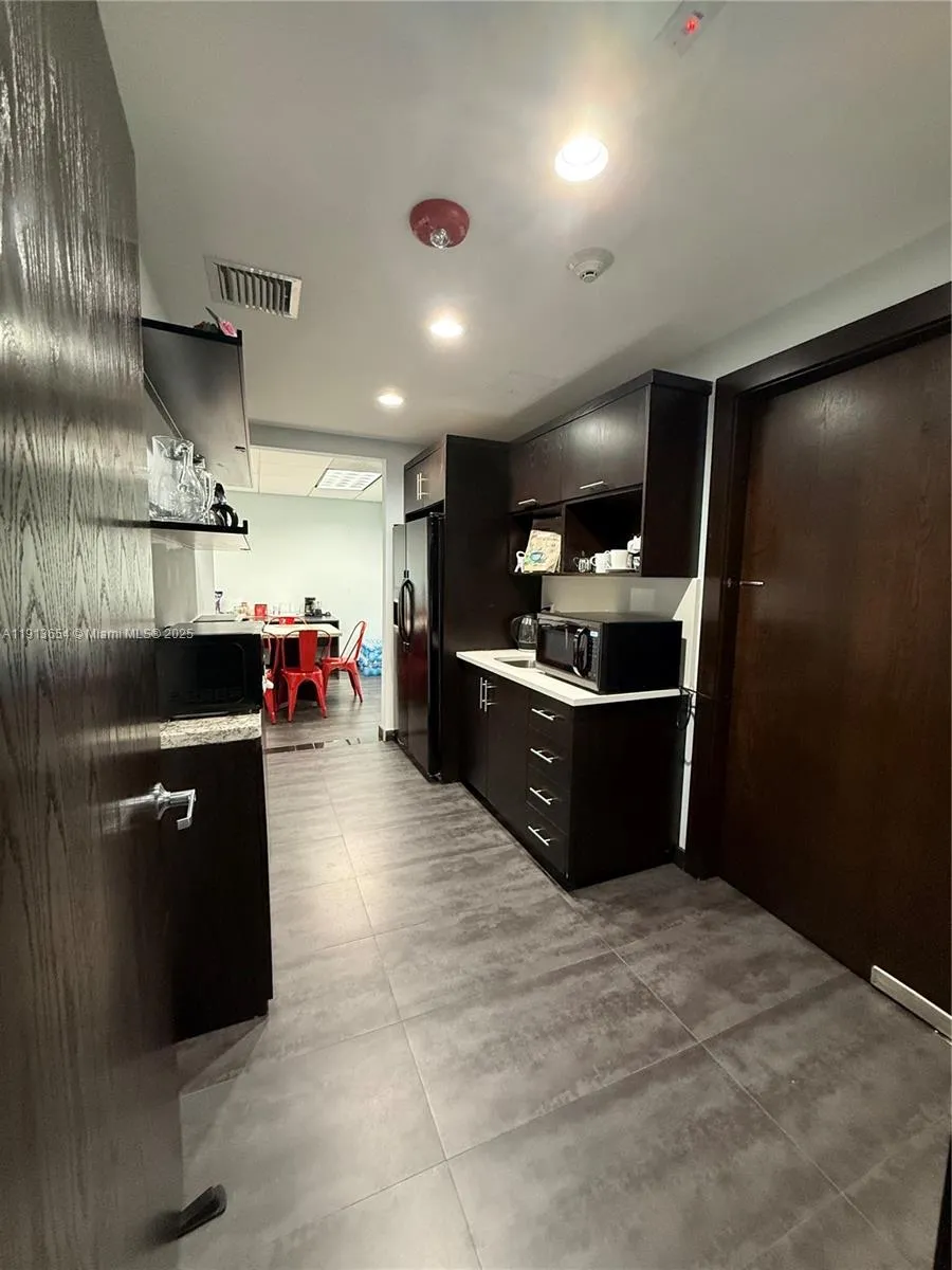 9450 Sw 72nd St, Miami, Florida 33173, Miami, Florida 33173, ,Commercial Lease,For Rent,9450 Sw 72nd St, Miami, Florida 33173,A11913654