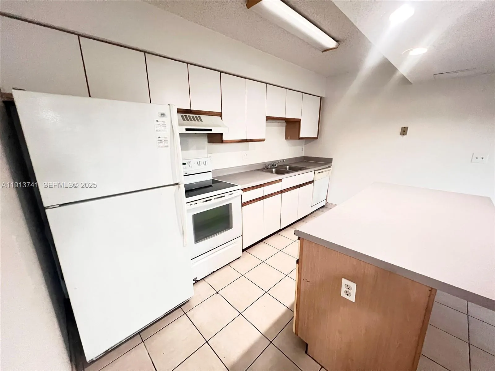4055 W Mcnab Rd H104, Pompano Beach, Florida 33069, Pompano Beach, Florida 33069, 1 Bedroom Bedrooms, ,1 BathroomBathrooms,Residential Lease,For Rent,4055 W Mcnab Rd H104, Pompano Beach, Florida 33069,A11913741 4055 W Mcnab Rd H104, Pompano Beach, Florida 33069, Pompano Beach, Florida 33069, 1 Bedroom Bedrooms, ,1 BathroomBathrooms,Residential Lease,For Rent,4055 W Mcnab Rd H104, Pompano Beach, Florida 33069,A11913741