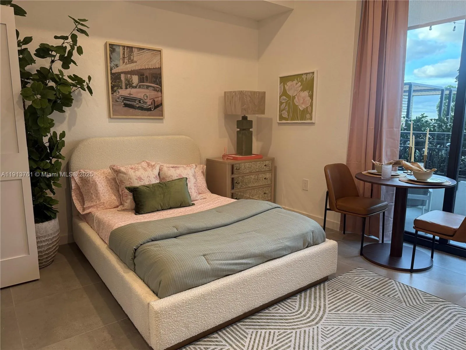2000 Van Buren St 645, Hollywood, Florida 33020, Hollywood, Florida 33020, 2 Bedrooms Bedrooms, ,2 BathroomsBathrooms,Residential Lease,For Rent,2000 Van Buren St 645, Hollywood, Florida 33020,A11913761