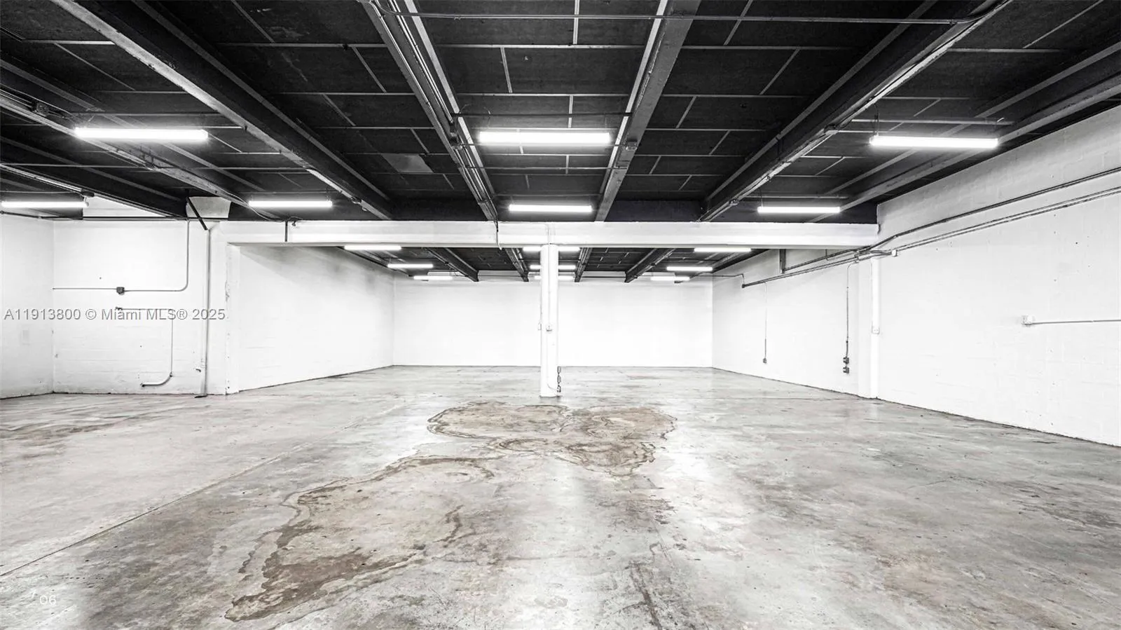 1822 Nw 22nd St, Miami, Florida 33142, Miami, Florida 33142, ,Commercial Lease,For Rent,1822 Nw 22nd St, Miami, Florida 33142,A11913800