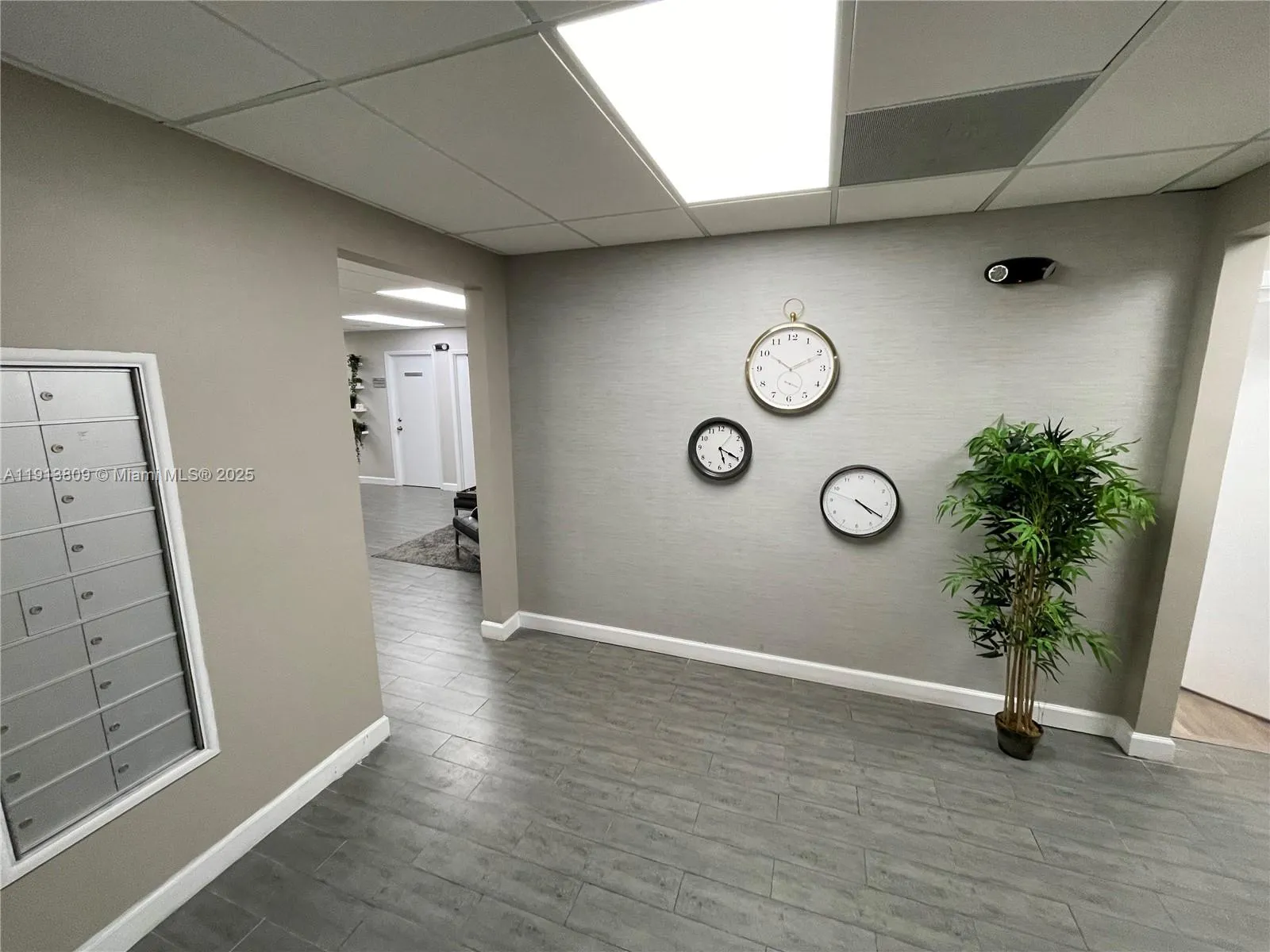 501 Golden Isles Dr 204d, Hallandale Beach, Florid, Hallandale Beach, Florida 33009, ,Commercial Lease,For Rent,501 Golden Isles Dr 204d, Hallandale Beach, Florid,A11913809