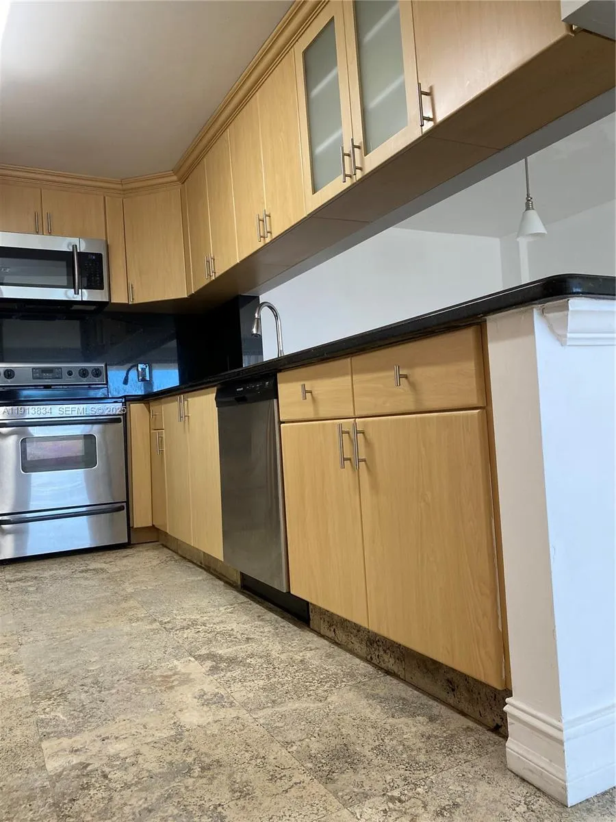 177 Ocean Lane Dr 505, Key Biscayne, Florida 33149, Key Biscayne, Florida 33149, 2 Bedrooms Bedrooms, ,2 BathroomsBathrooms,Residential Lease,For Rent,177 Ocean Lane Dr 505, Key Biscayne, Florida 33149,A11913834