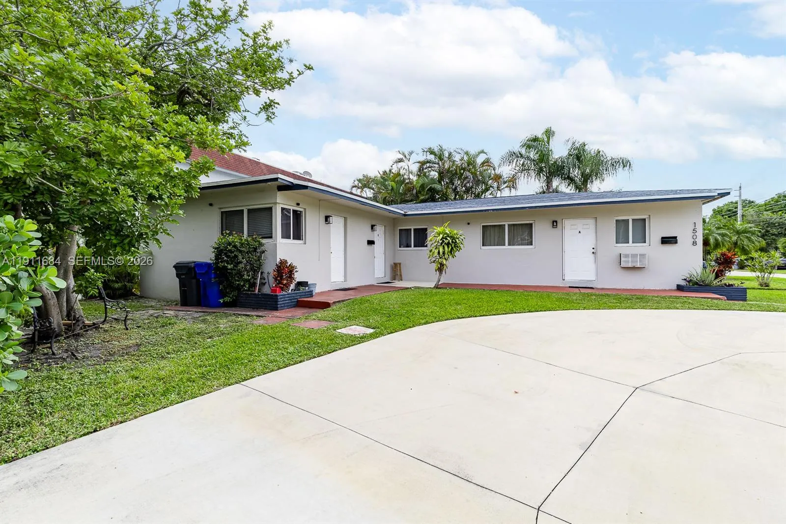 1508 E Garfield St, Hollywood, Florida 33020, Hollywood, Florida 33020, ,Residential Income,For Sale,1508 E Garfield St, Hollywood, Florida 33020,A11911684