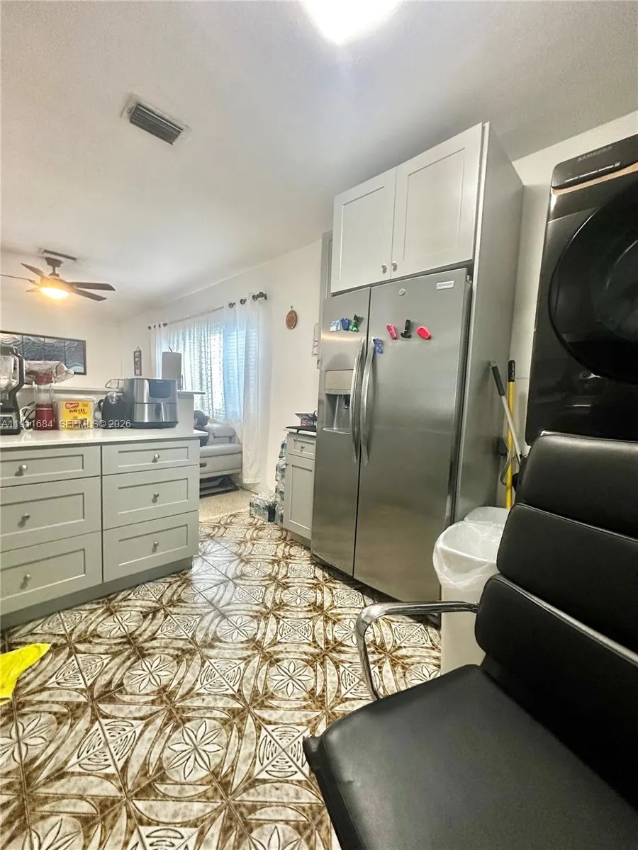 1508 E Garfield St, Hollywood, Florida 33020, Hollywood, Florida 33020, ,Residential Income,For Sale,1508 E Garfield St, Hollywood, Florida 33020,A11911684