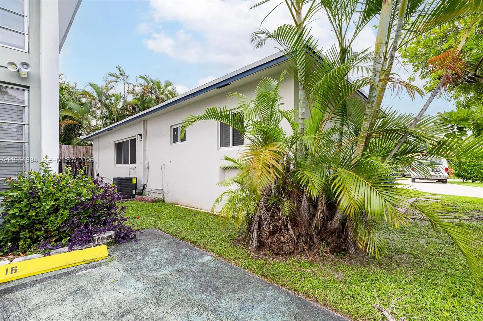 1508 E Garfield St, Hollywood, Florida 33020, Hollywood, Florida 33020, ,Residential Income,For Sale,1508 E Garfield St, Hollywood, Florida 33020,A11911684